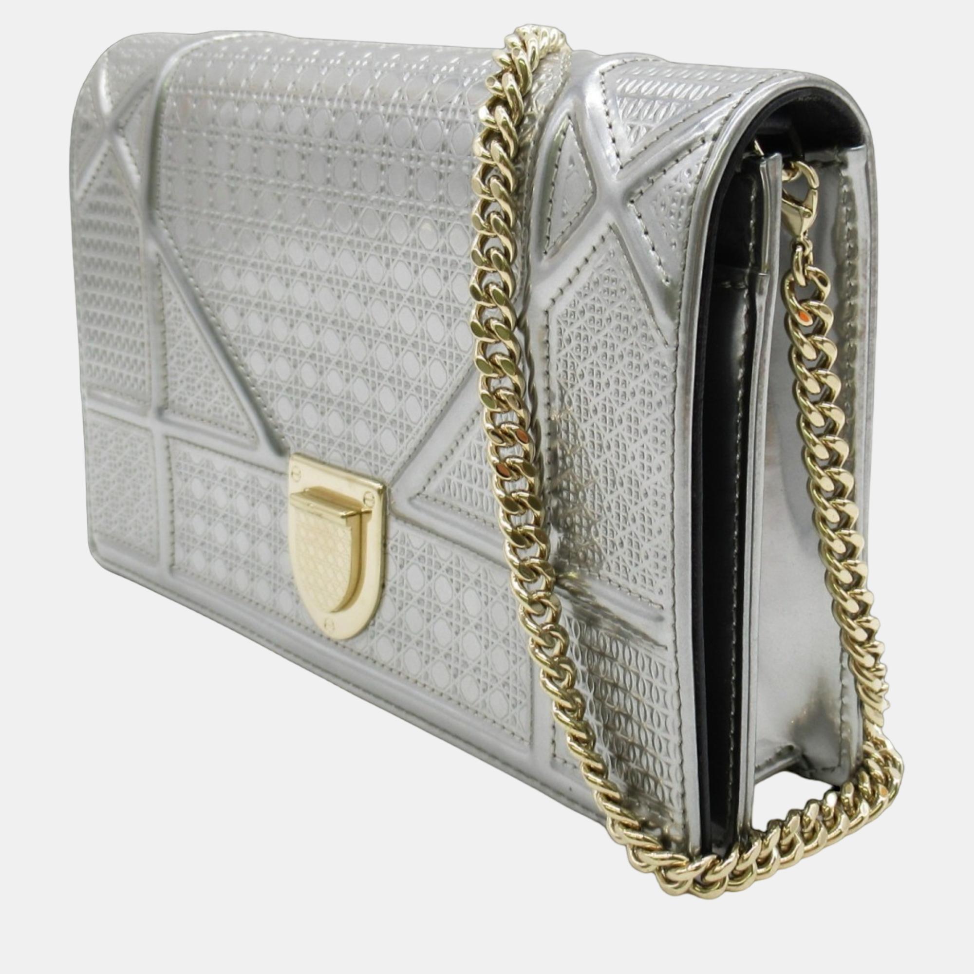 

Dior Silver Micro Cannage Metallic Leather Diorama Bag