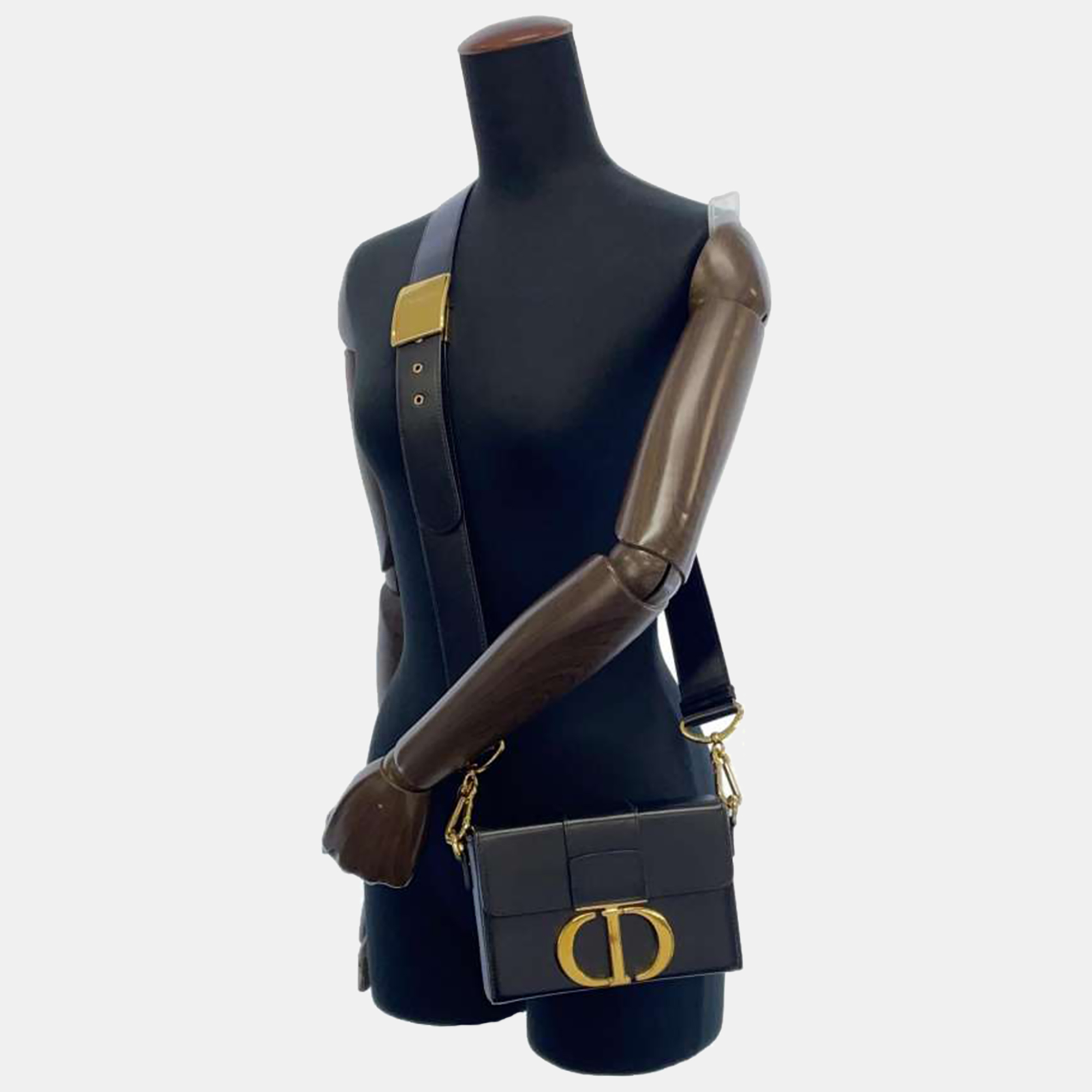

Dior Black Leather 30 Montaigne Box Shoulder Bag
