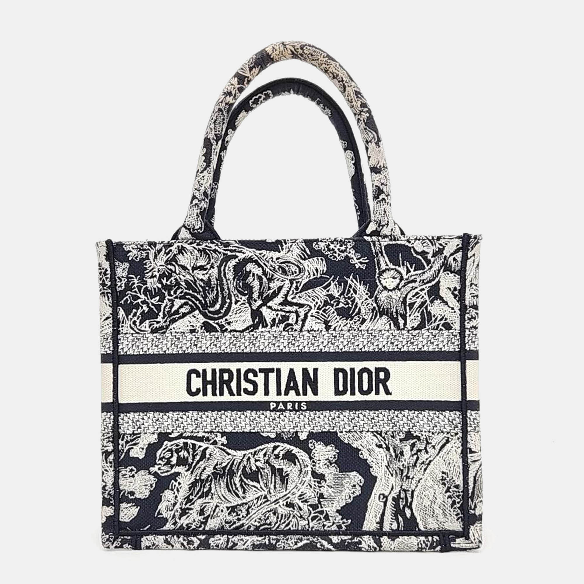 

Christian Dior Book Tote Bag 26 bag, Navy blue