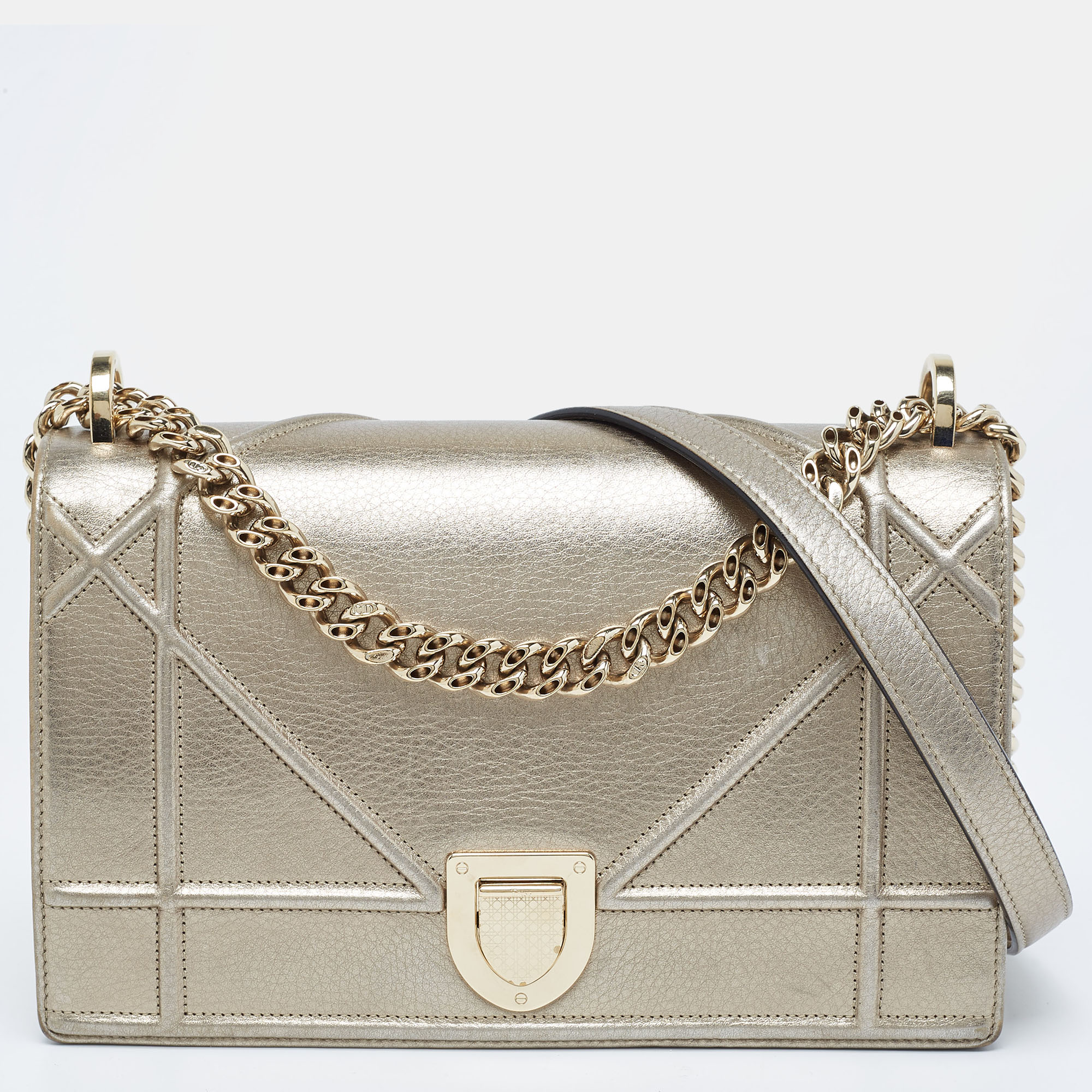 

Dior Gold Leather Medium Diorama Flap Shoulder Bag, Metallic
