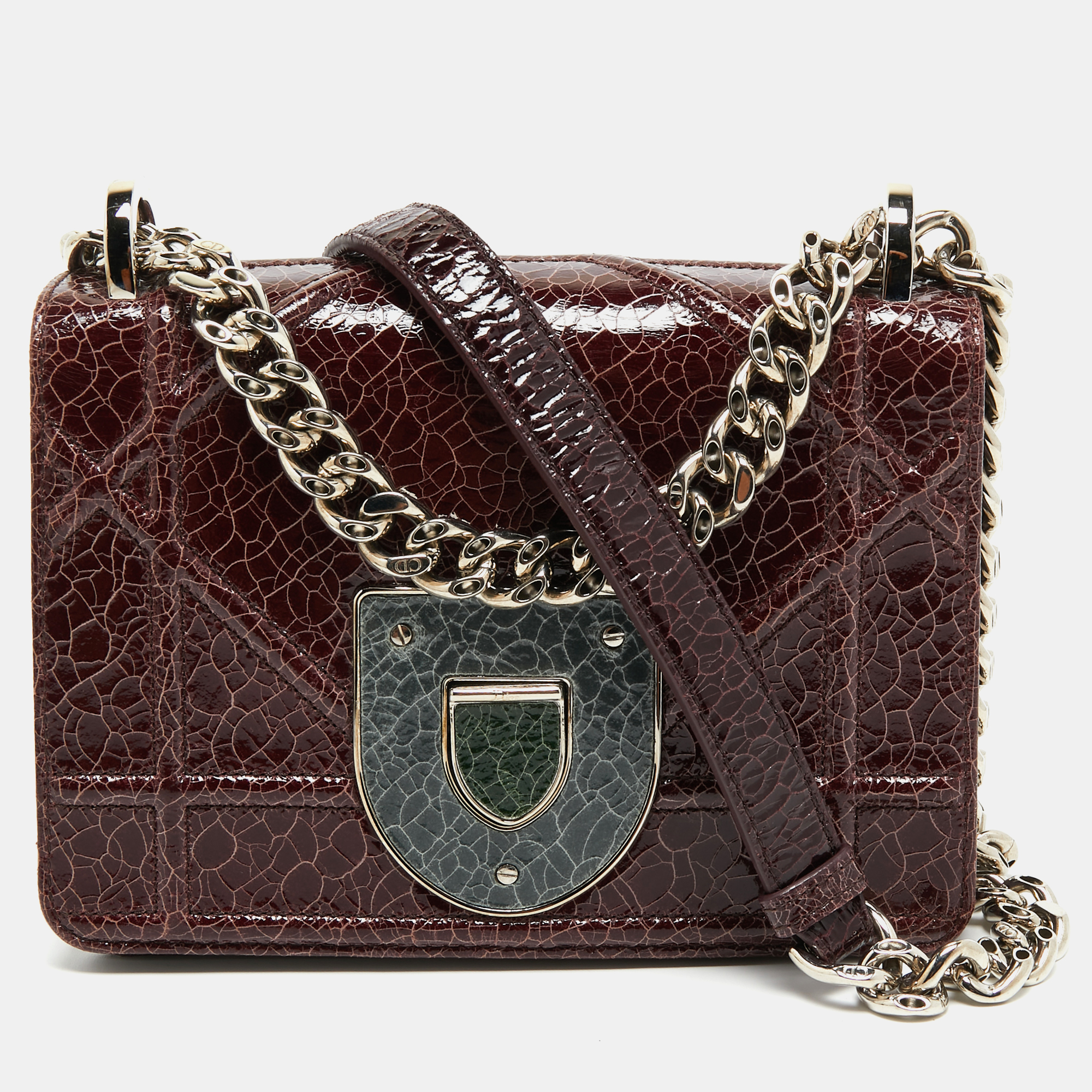 

Dior Burgundy Ceramic Effect Leather Diorama Club Shoulder Bag