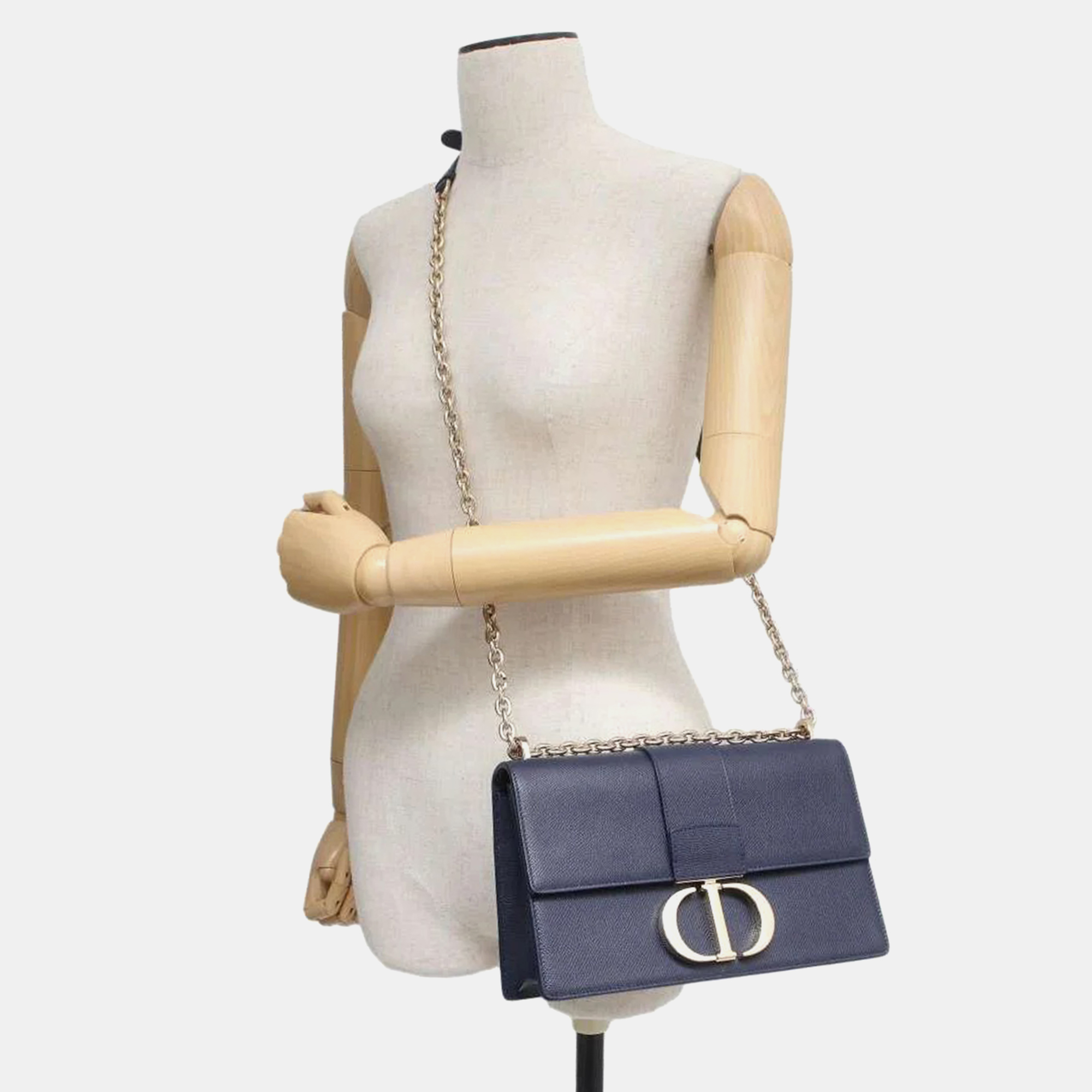 

Dior Blue Leather 30 Montaigne Shoulder Bag, Navy blue