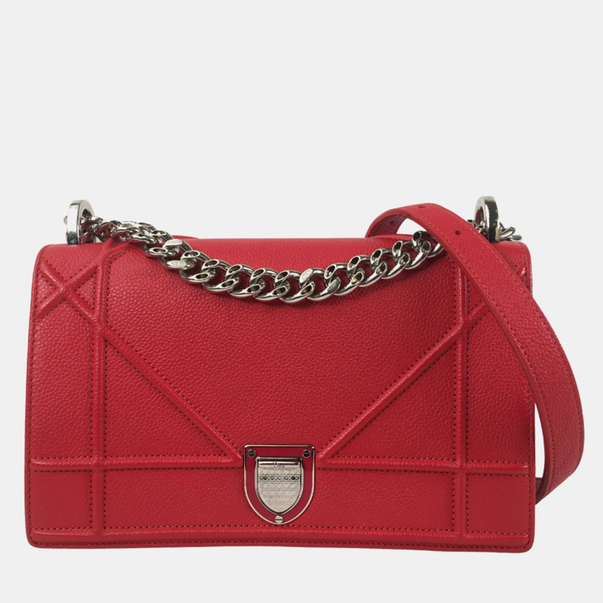 

Dior Red Pebbled Leather  Diorama Shoulder Bag