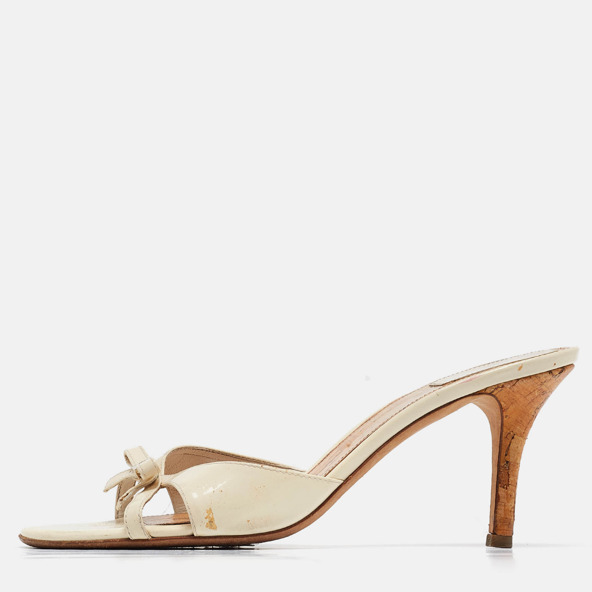

Dior Cream Patent Leather Bow Slide Sandals Size