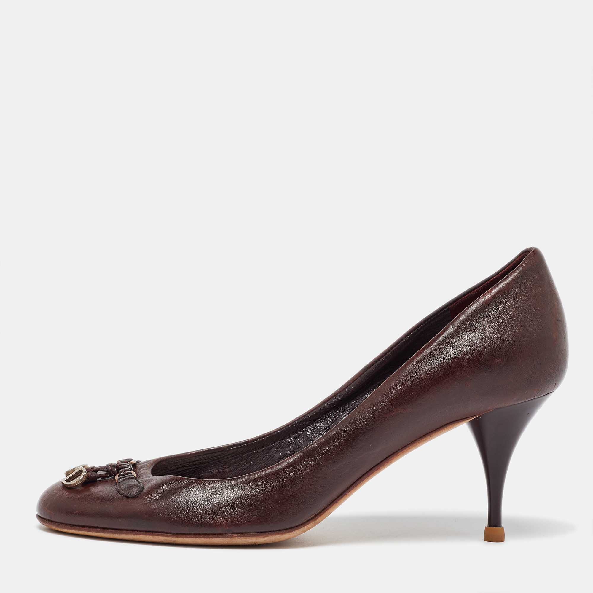 Pre-owned Dior Brown Leather Cd Charm Round Toe Pumps Size 36