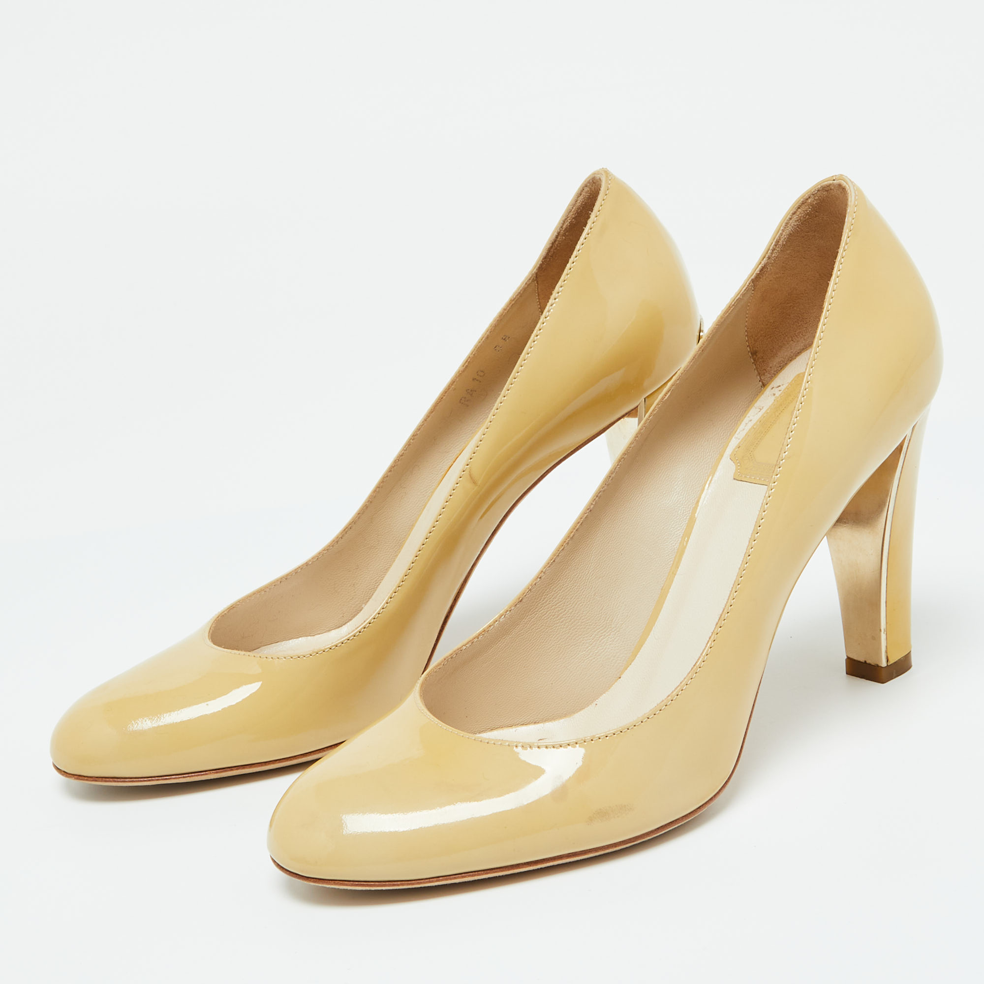 Dior Beige Patent Leather Round Toe Pumps Size 38 