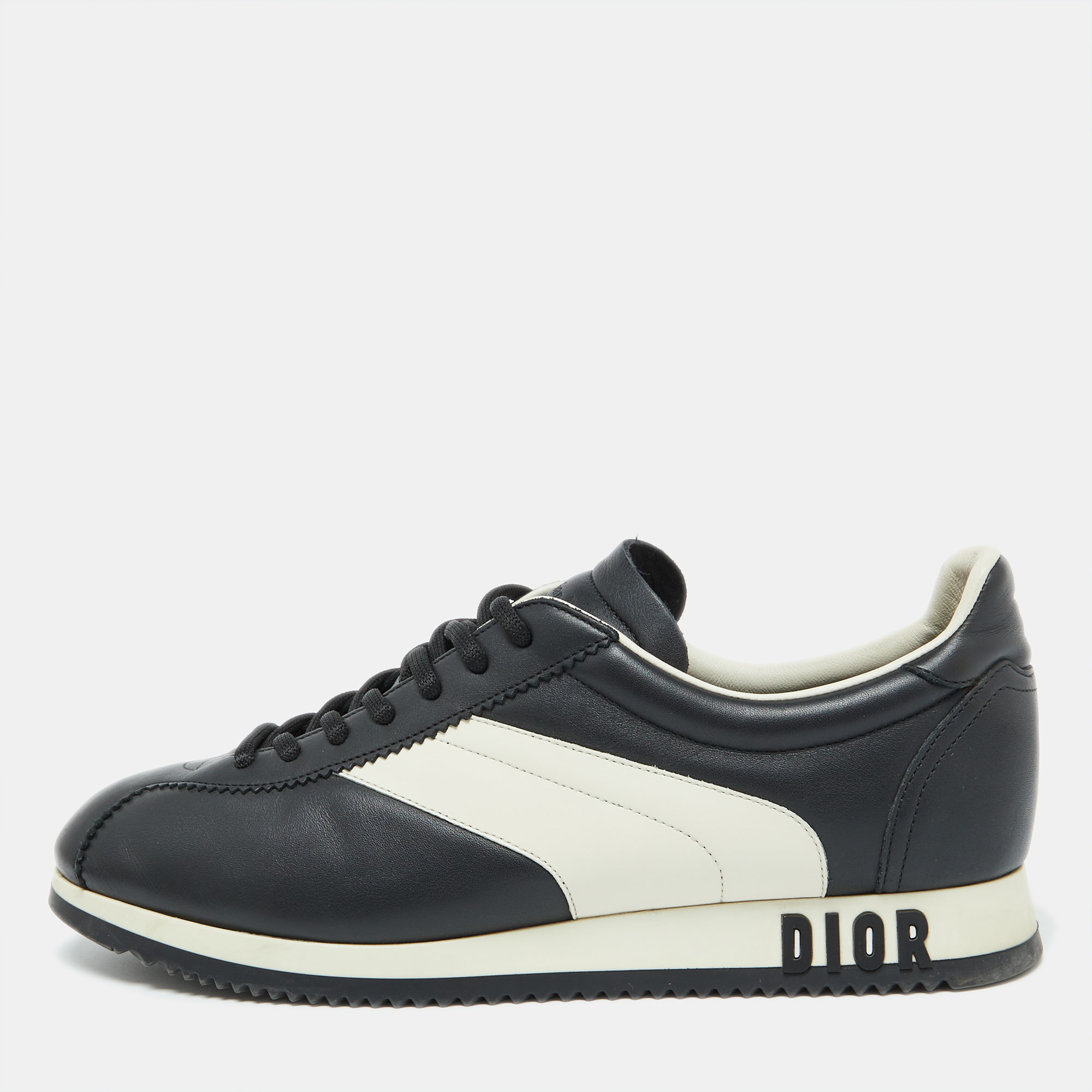 

Dior Black/White Leather Diorun Low Top Sneakers Size