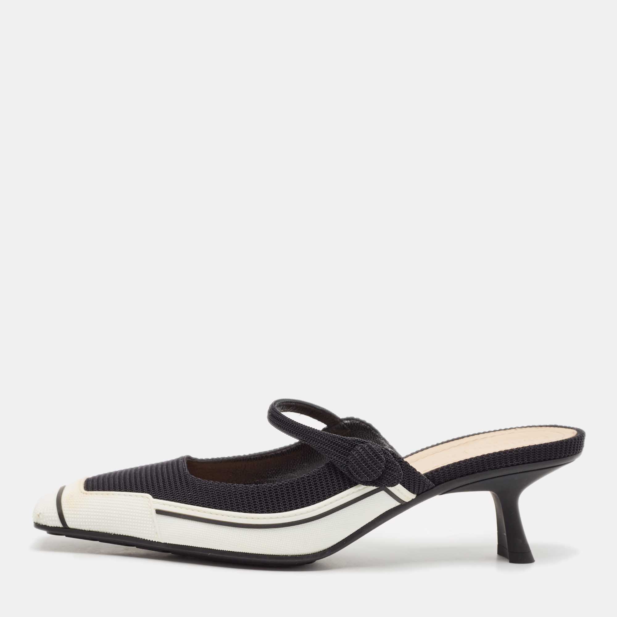 

Dior Black/White Mesh Square Toe Mules Size