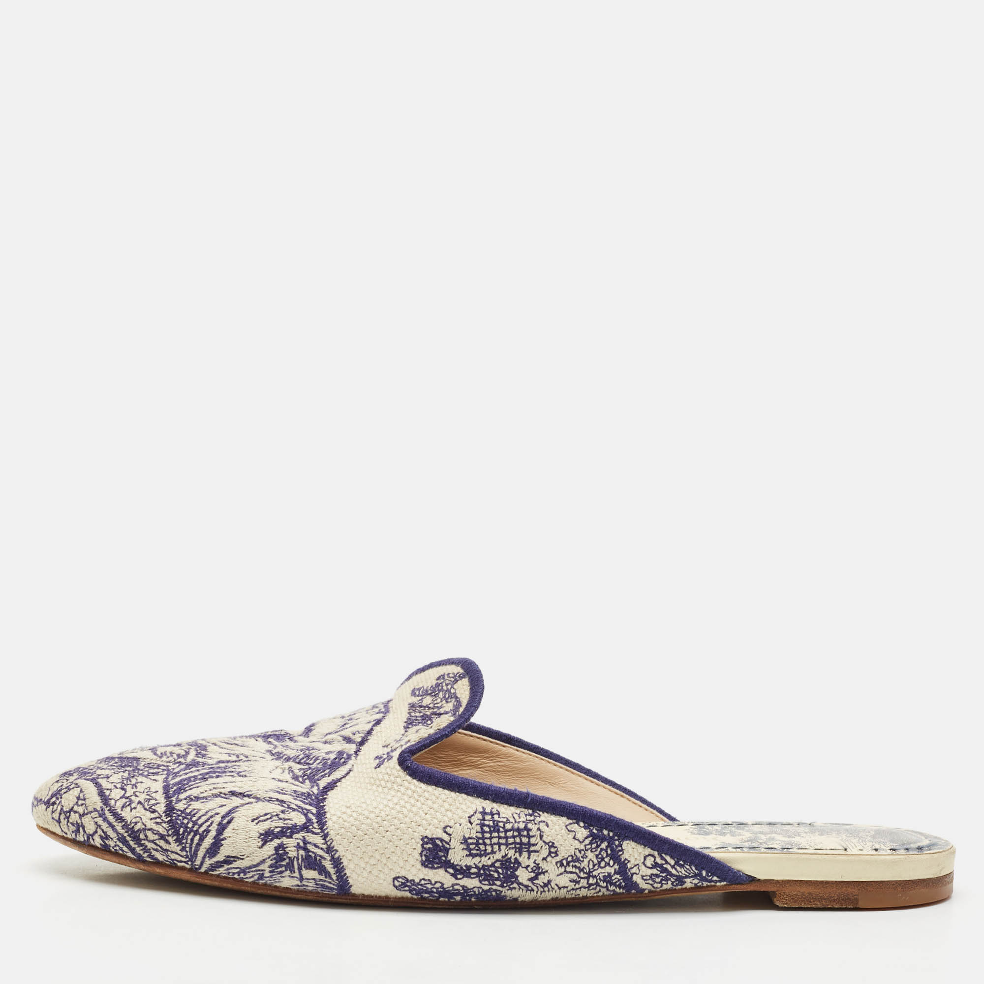

Dior Blue/Beige Embroidered Canvas Toile De Jouy Flat Mules Size