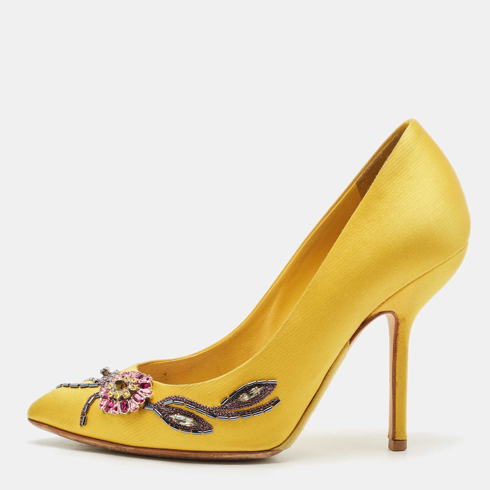 

Dior Yellow Satin Embellished Pointed Toe Pumps Size