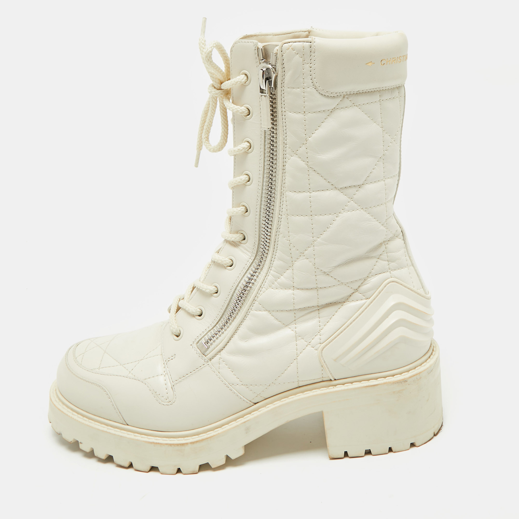 

Dior Cream Leather Quilted Cannage D-unit Ankle Length Boots Size