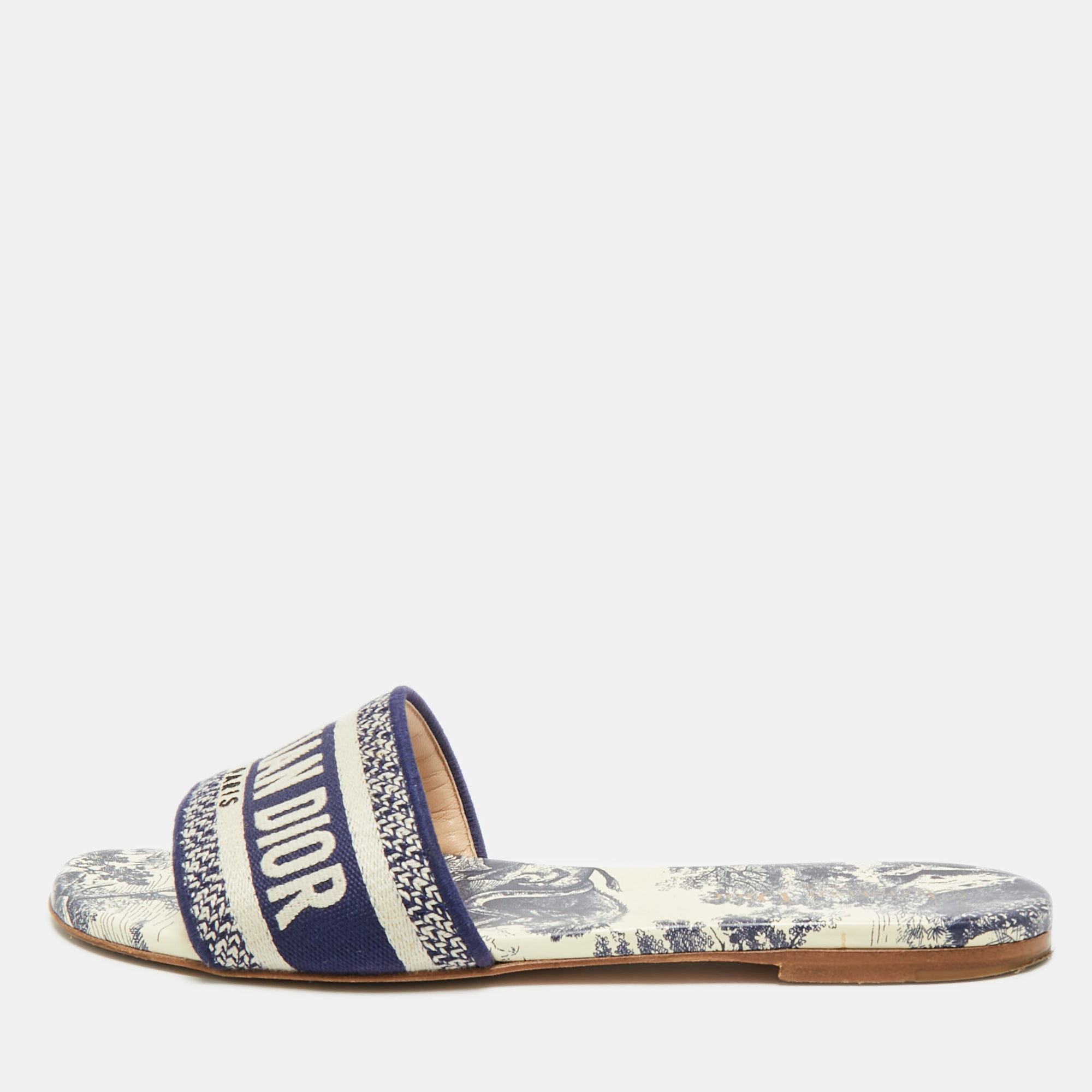

Dior Navy Blue/White Embroidered Canvas Dway Flat Slides Size