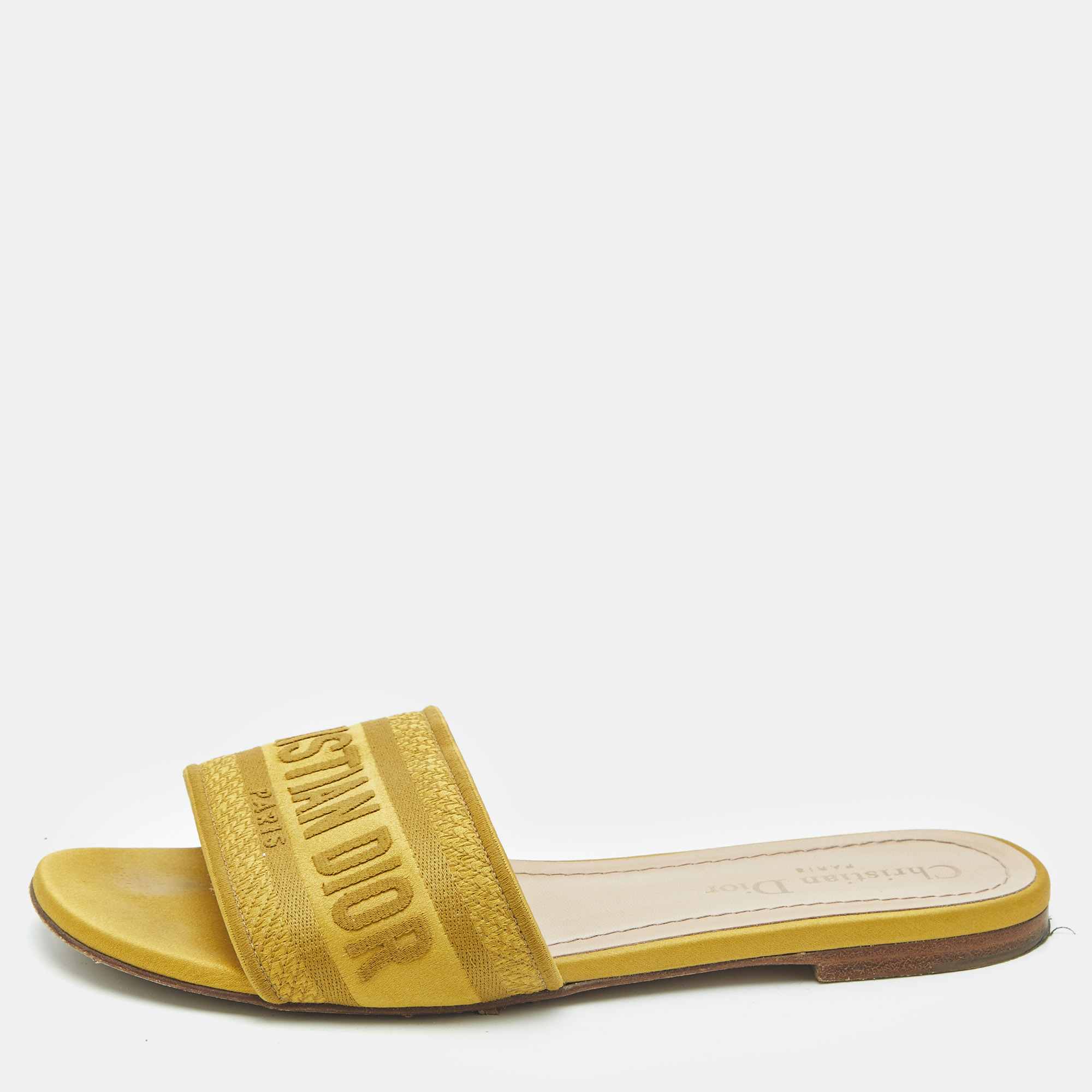 

Dior Yellow Embroidered Canvas Dway Flat Slides Size