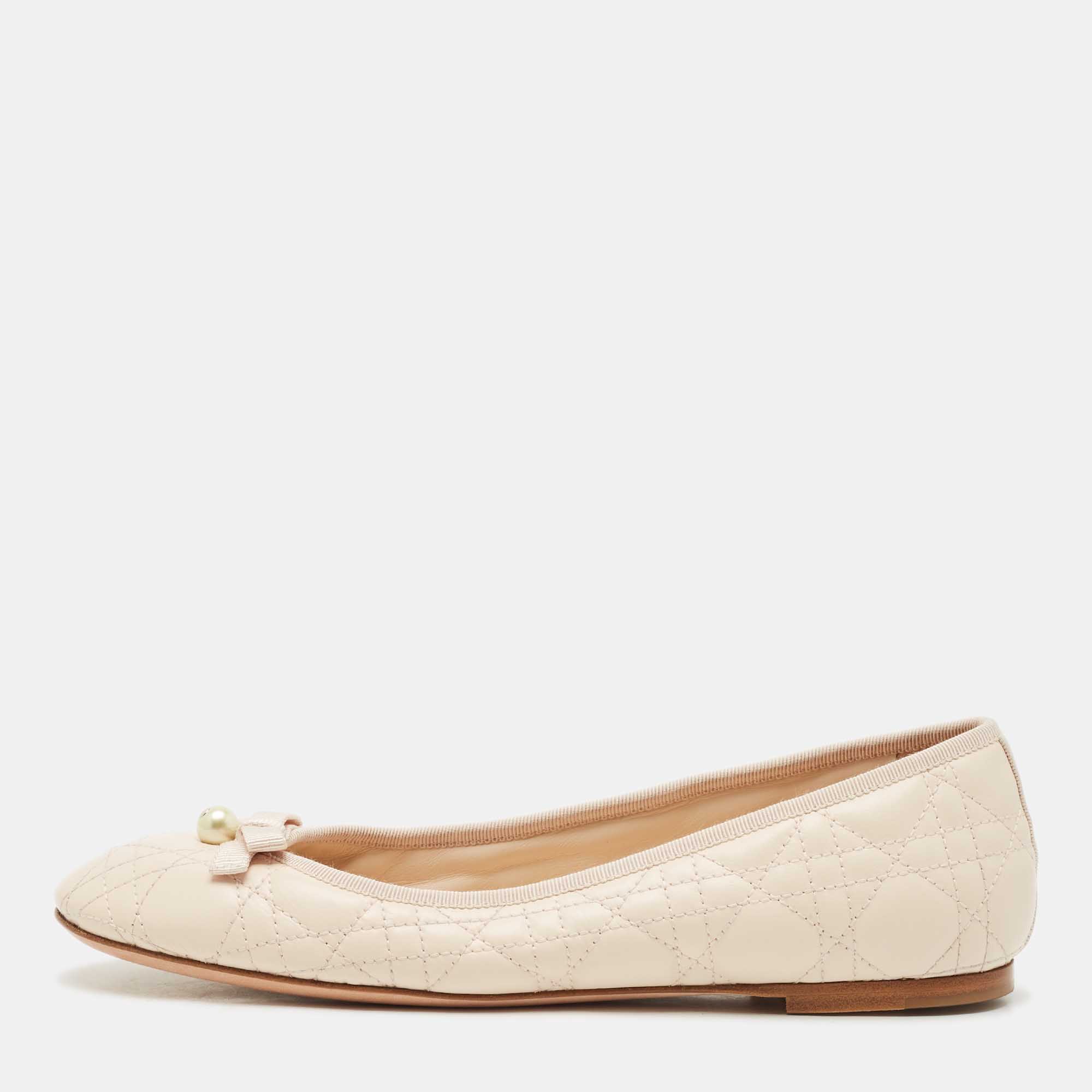 Pre-owned Dior Light Peach Cannage Leather Pearl Bow Ballet Flats Size 40 In Orange