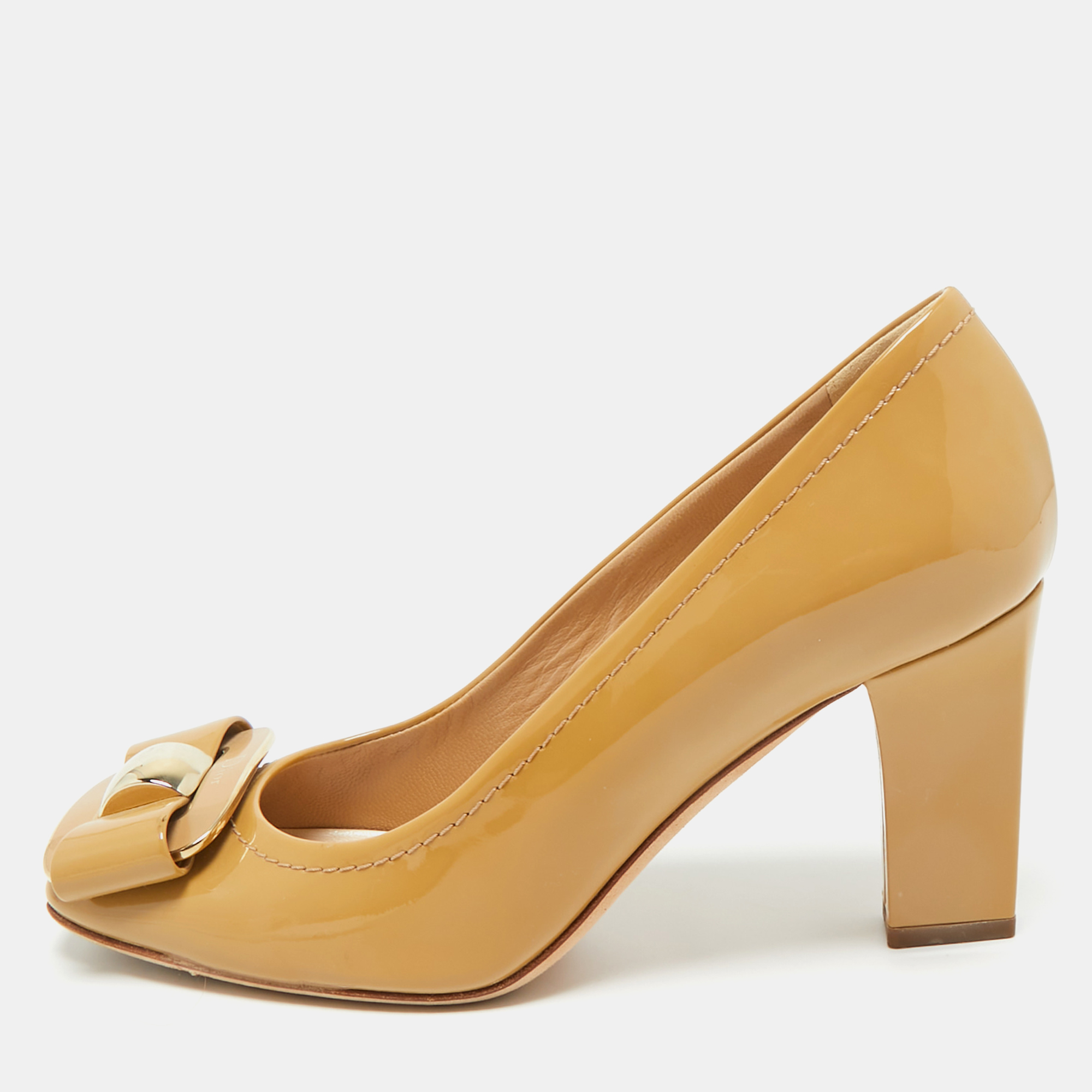 

Dior Beige Patent Leather Bow Round Toe Pumps Size