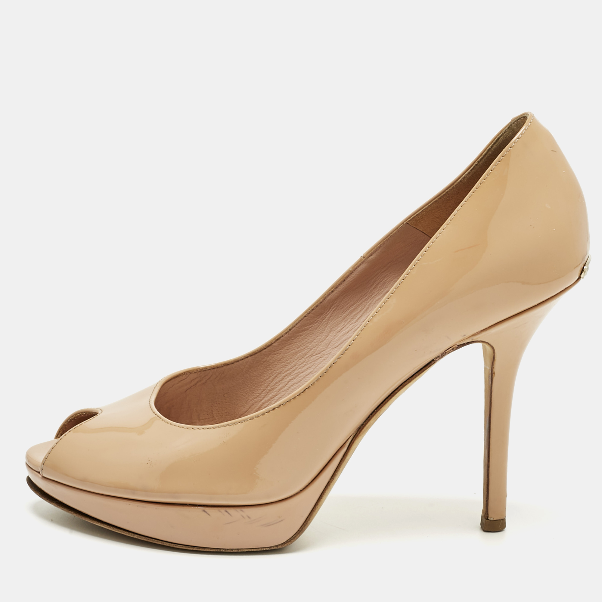 

Dior Beige Patent Leather Miss Dior Pumps Size