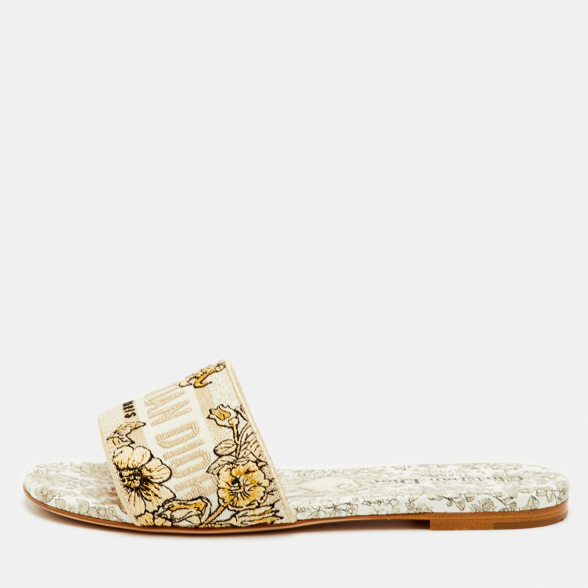 

Dior Dway Size  Beige/Gold Embroidered Canvas Flat Sandals