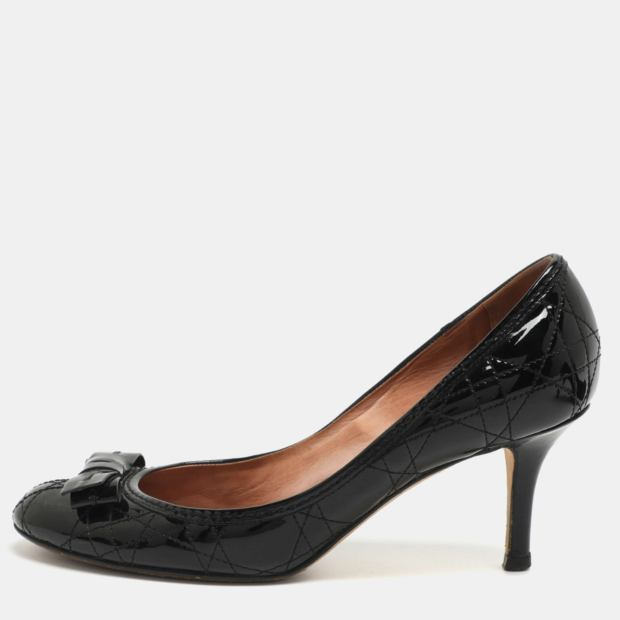 

Dior Bow Size 38 Black Patent Leather Pumps