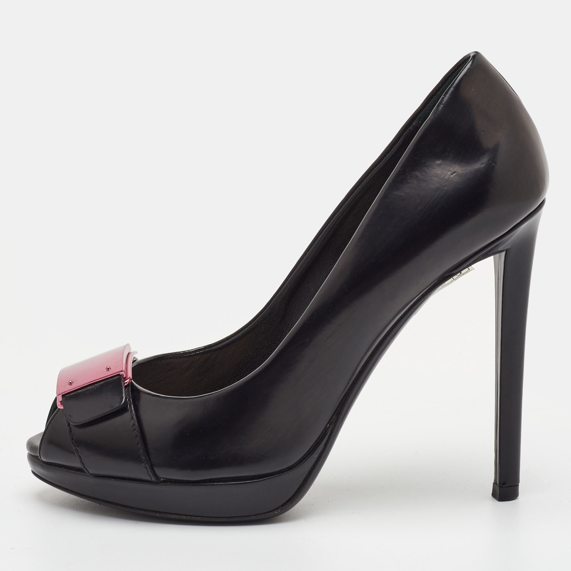 

Dior Plaque Size  Black Leather Peep Toe Pumps