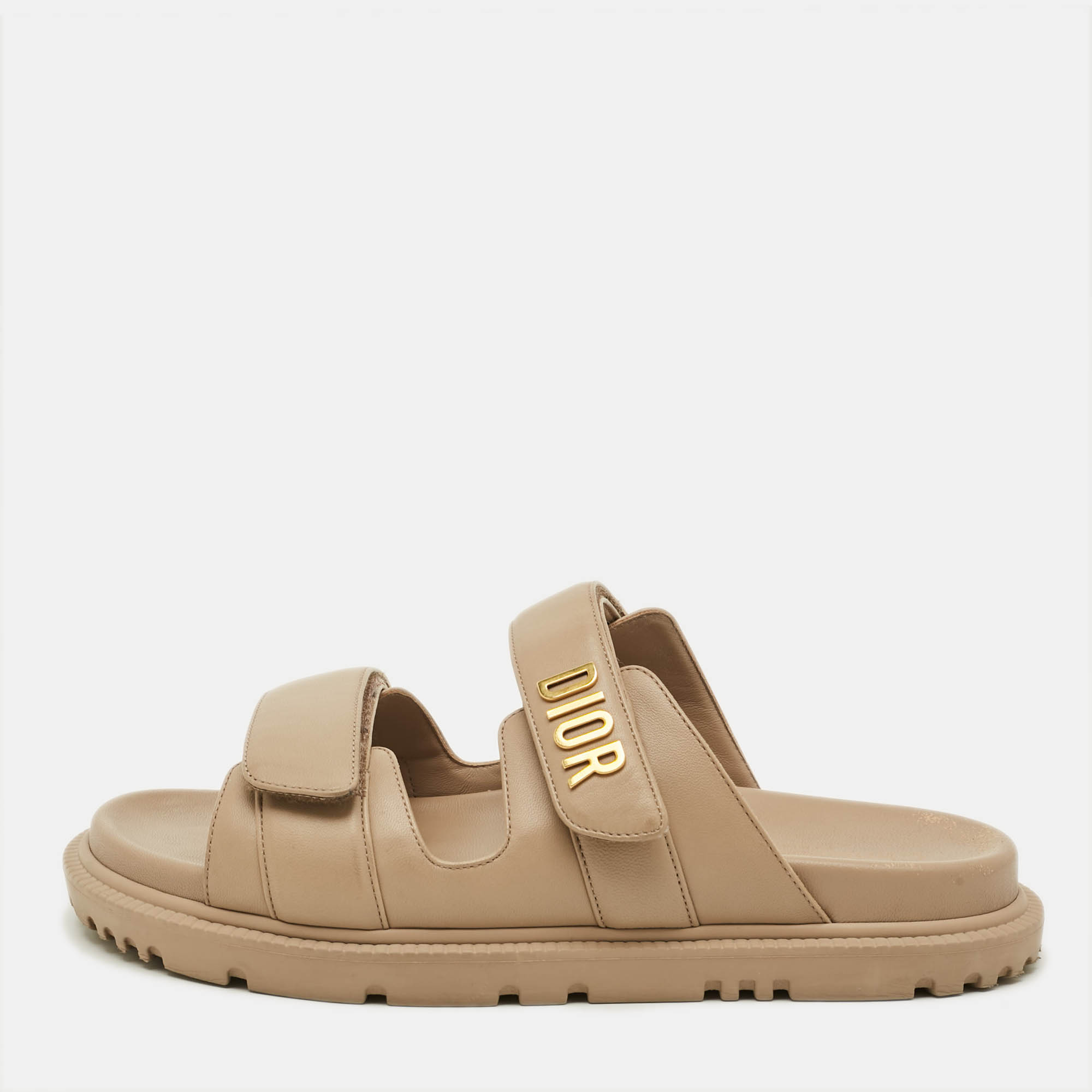 

Dior DiorAct Size  Beige Leather Flat Sandals