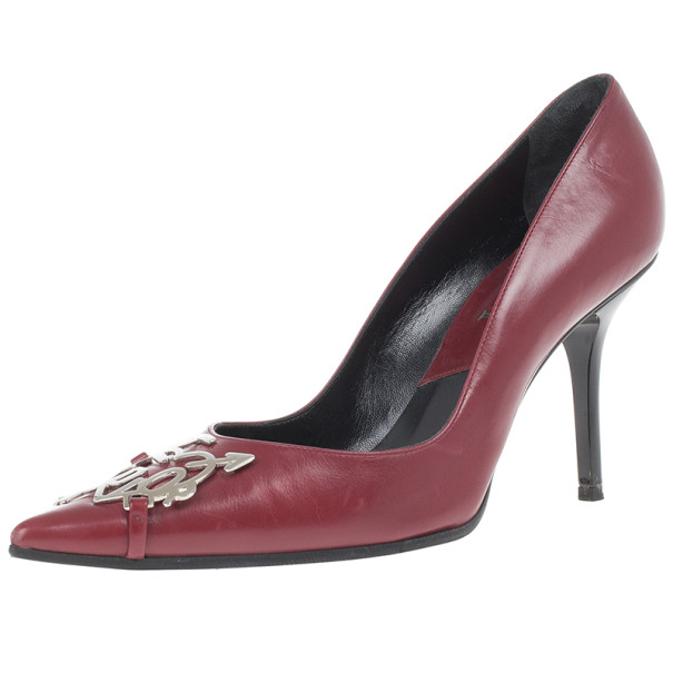 مملوكة مسبقًا Dior Red Leather Heart Logo Pumps Size 36.5