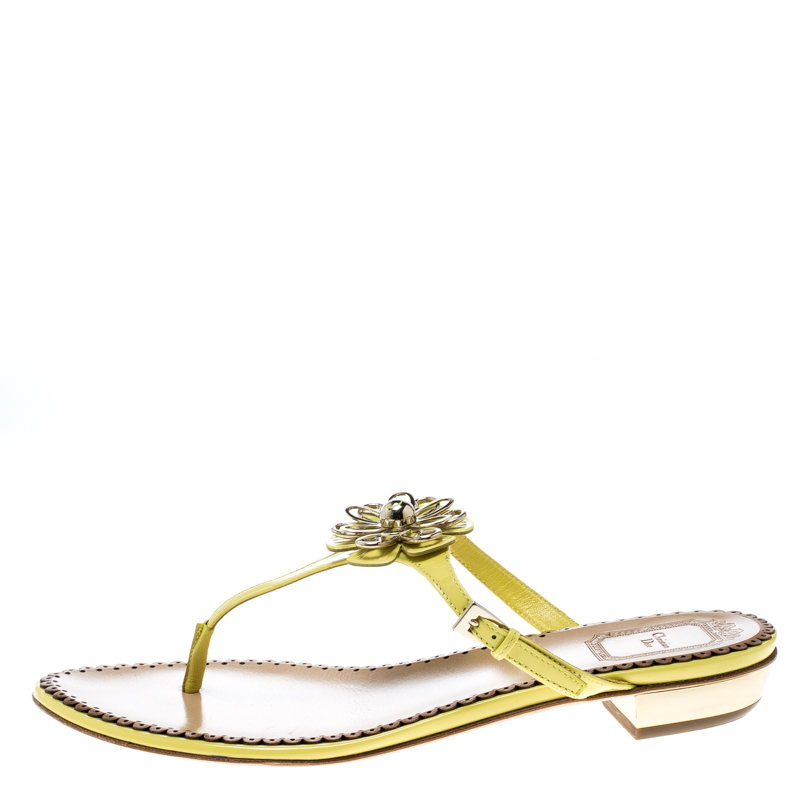 

Dior Lemon Yellow Patent Leather Floral Detail Thong Sandals Size