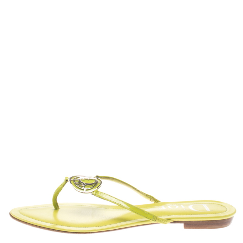 

Dior Green Patent Leather Logo Detail Thong Flat Sandals Size
