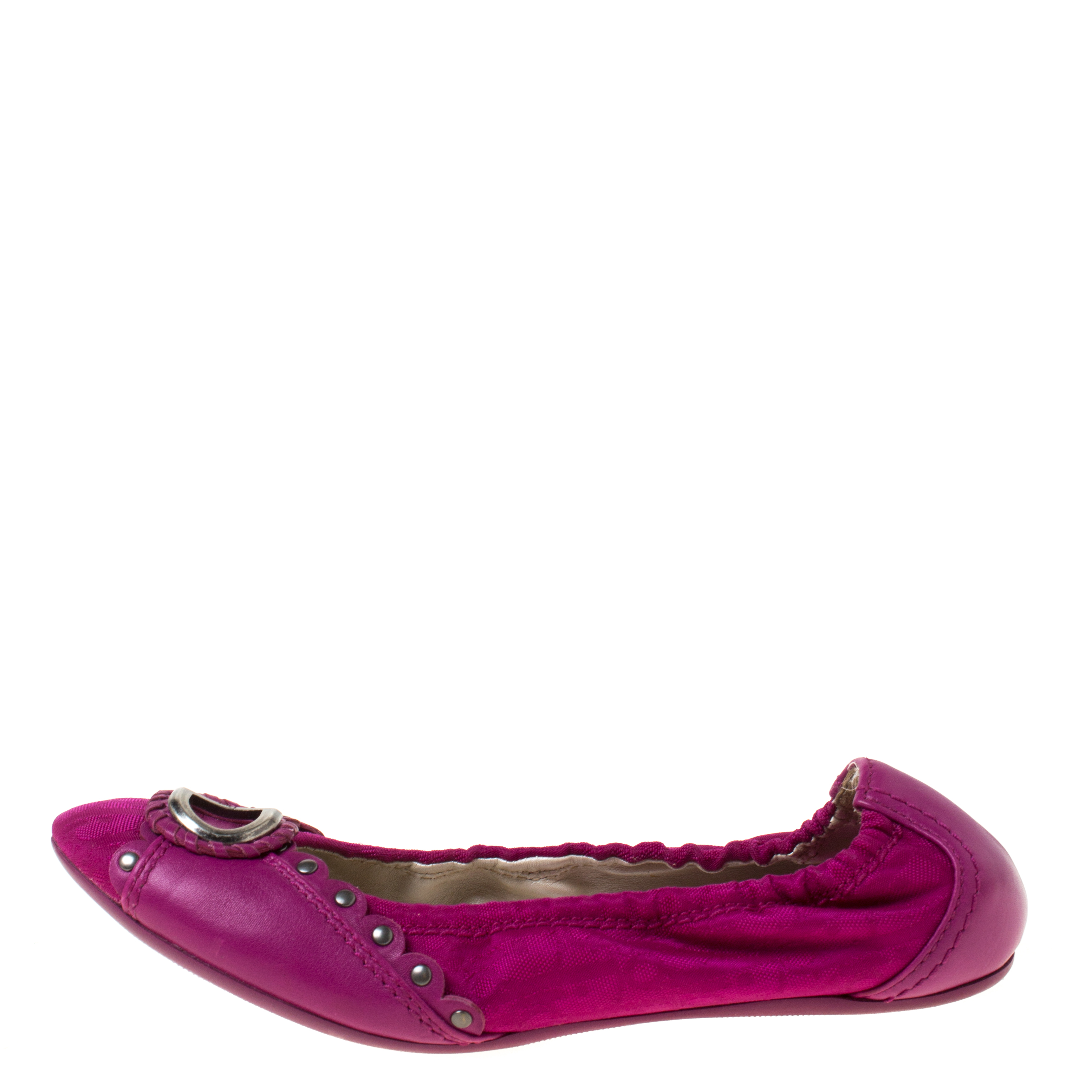 

Dior Magenta Studded Leather And Canvas Logo Scrunch Ballet Flats Size, Pink