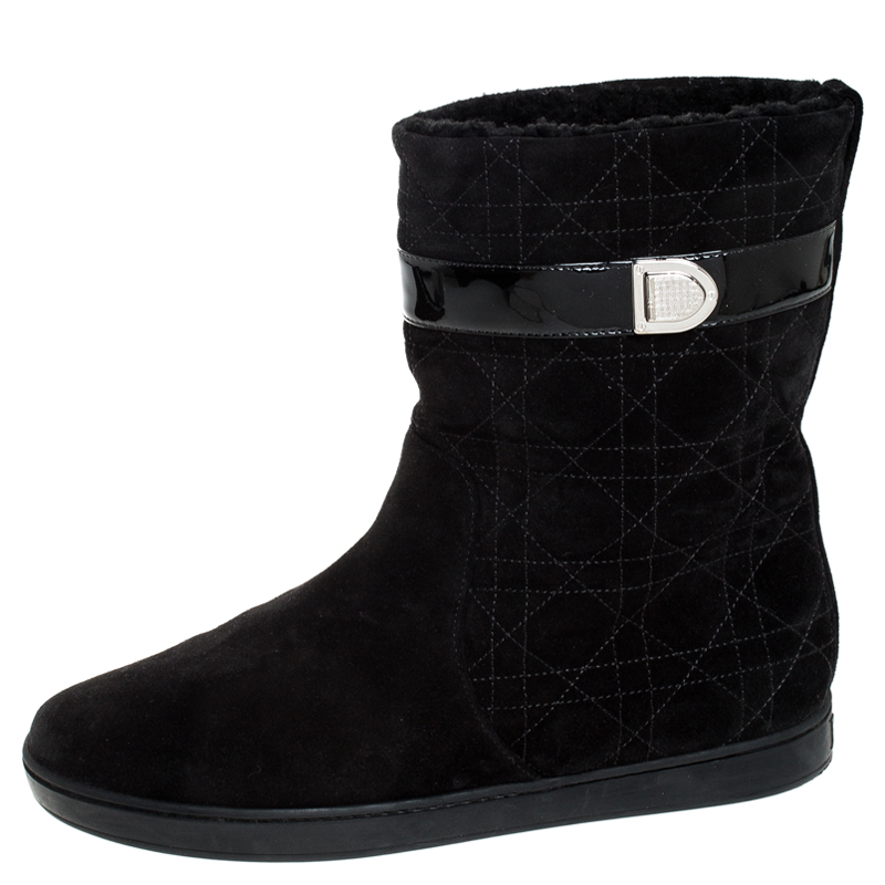 

Dior Black Cannage Suede Fur Lined Snow Boots Size