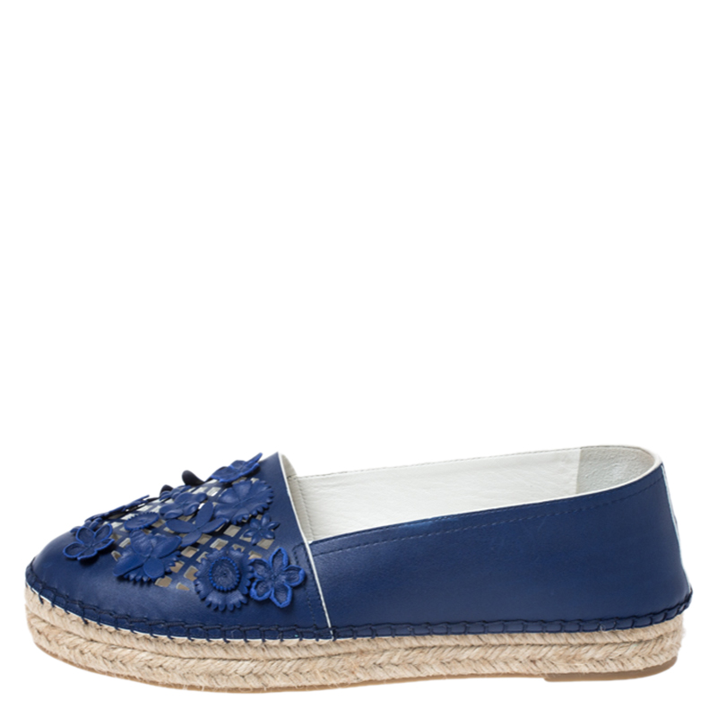 

Dior Navy Blue Laser Cut Leather Flower Applique Espadrille Flats Size