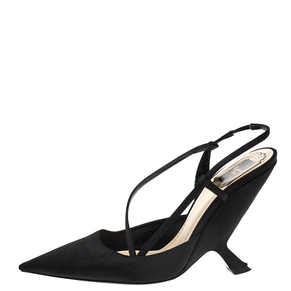 

Dior Black Fabric Pointed Toe Slingback Sandals Size