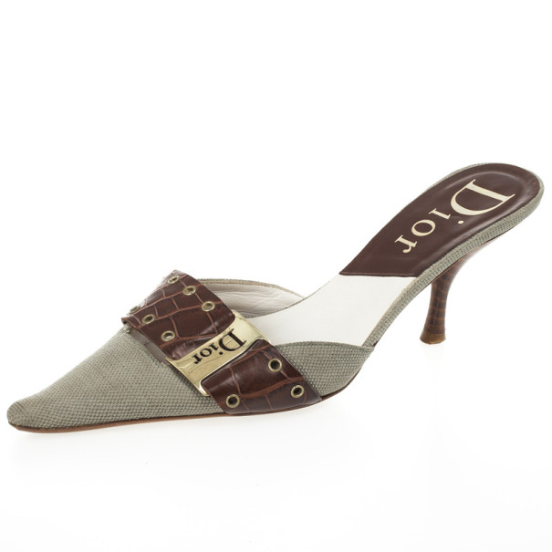 مملوكة مسبقًا Christian Dior Croc Embossed Mules Size 37