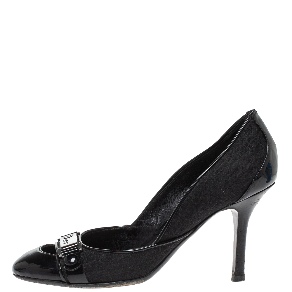 

Dior Black Oblique Canvas and Patent Leather Pumps Size