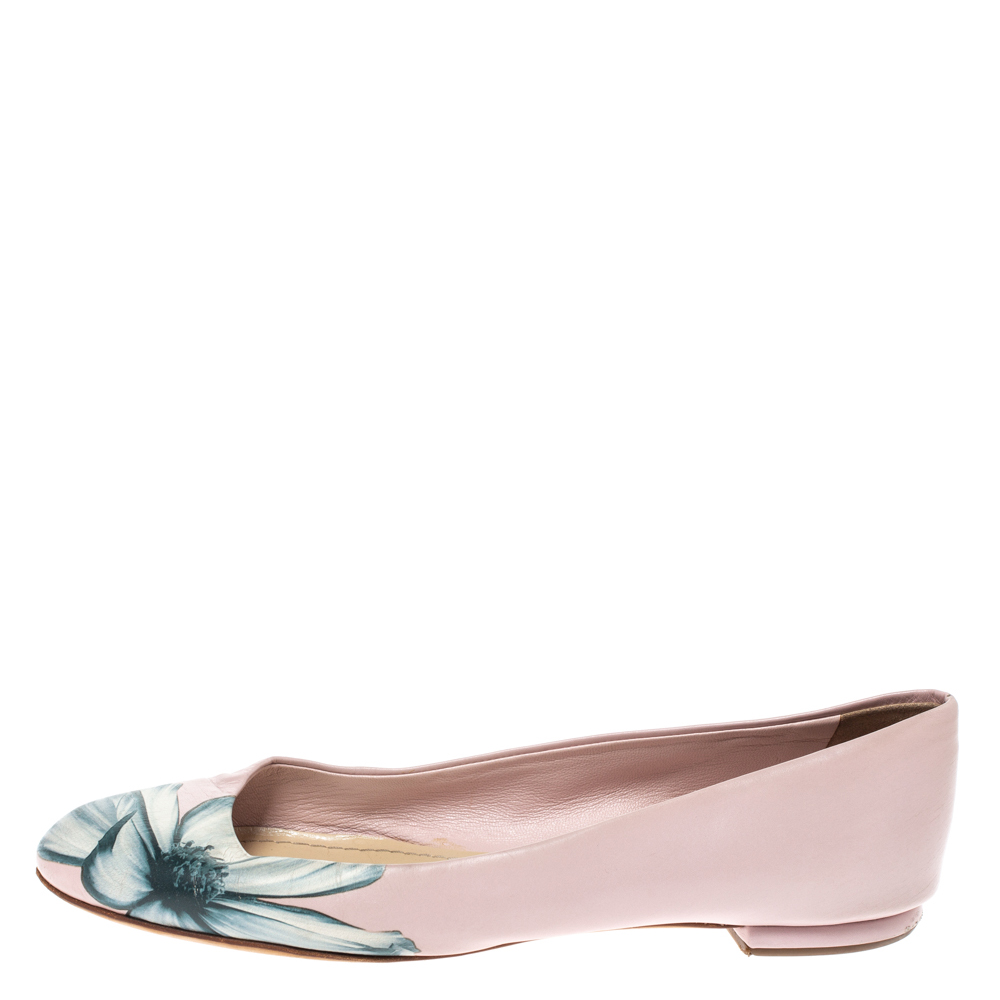 

Dior Pink Floral Print Leather Ballet Flats Size