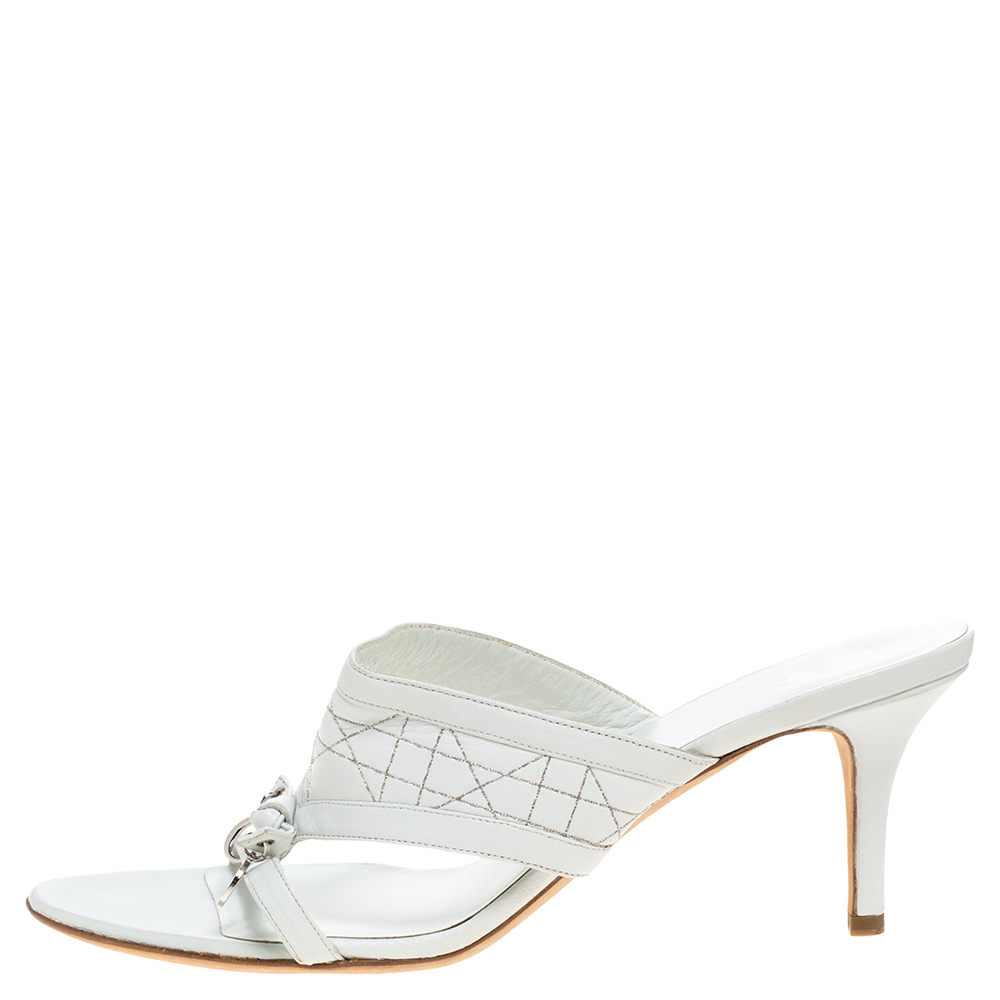 

Dior White Cannage Leather Slide Sandals Size