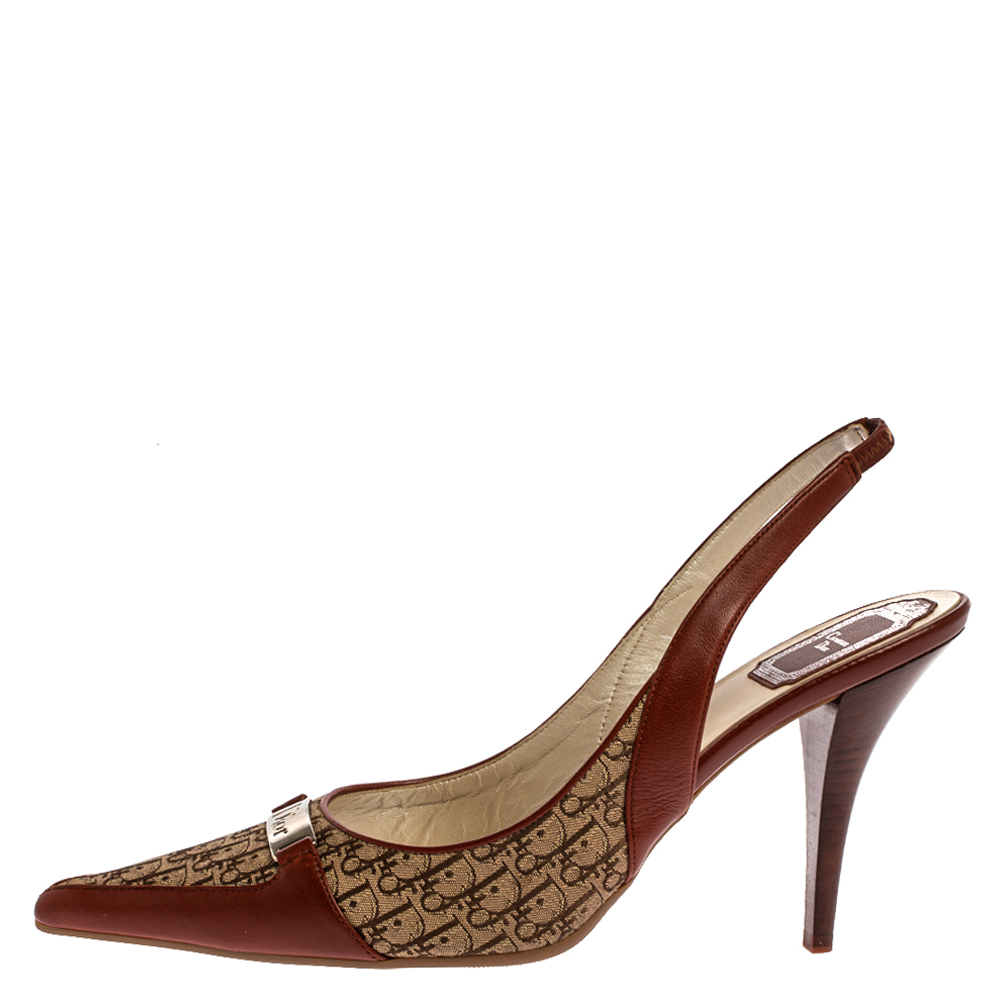 

Dior Brown Leather and Canvas Vintage Diorissimo Pointed Toe Slingback Sandals Size, Beige
