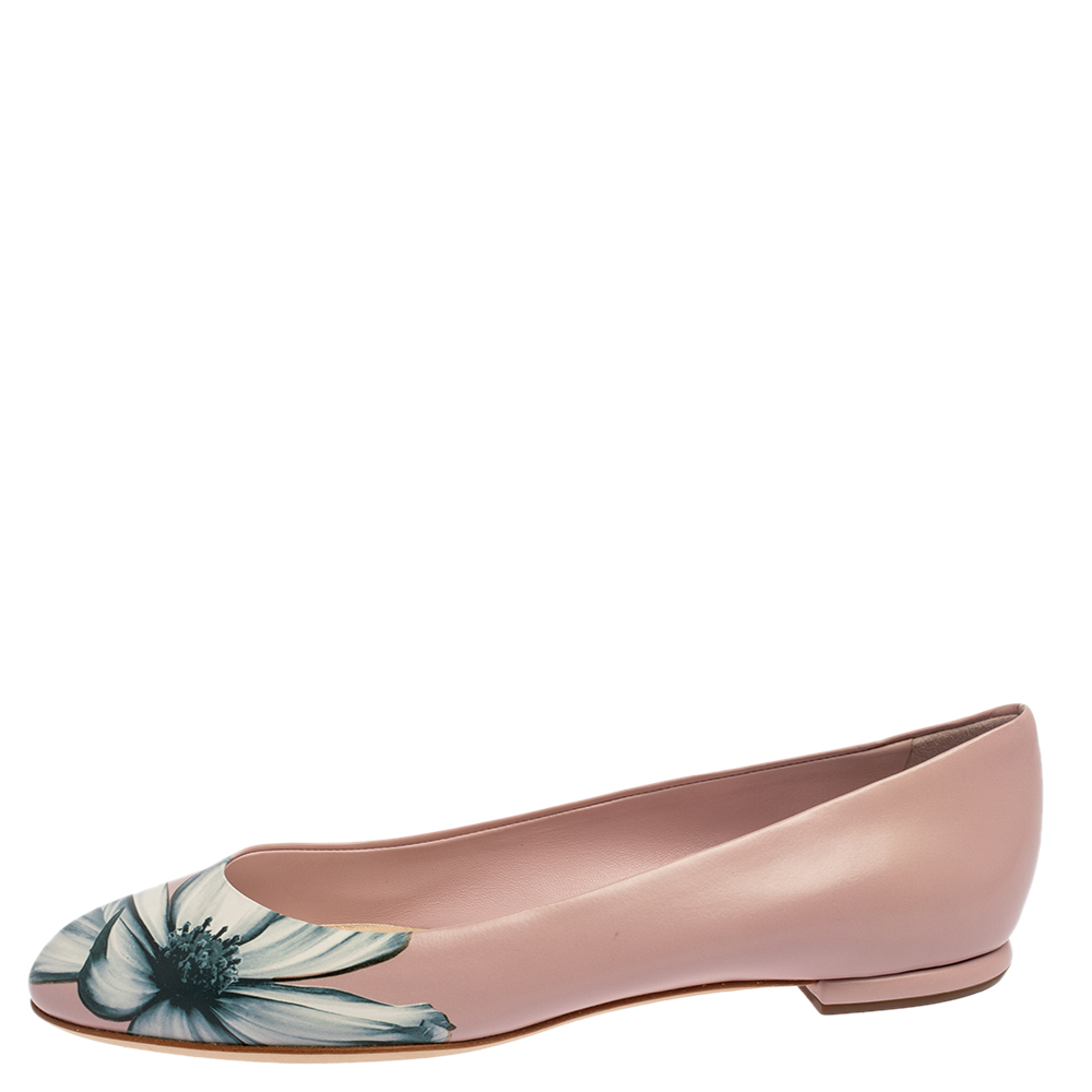 

Dior Pink Floral Print Leather Ballet Flats Size