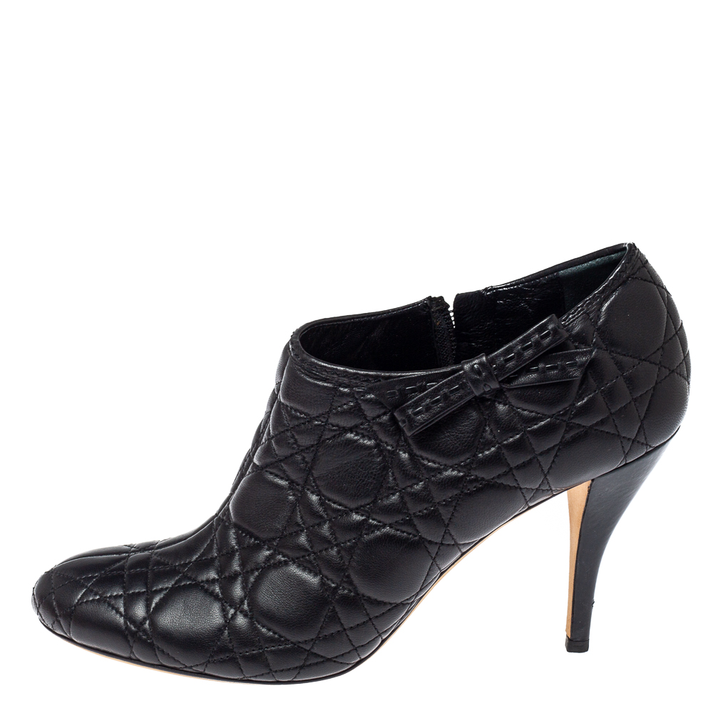 

Dior Black Cannage Quilted Leather Ankle Booties Size