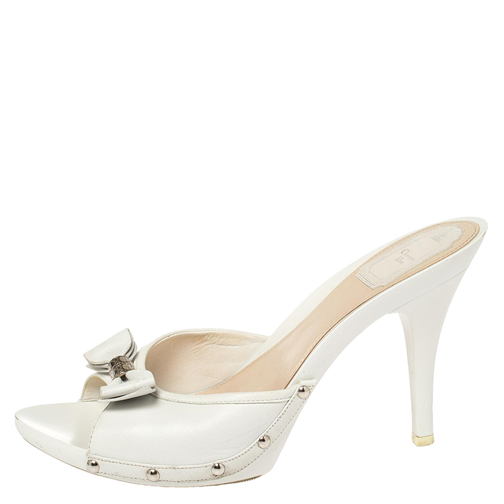 

Dior White Leather Bow Detail Slide Clogs Size