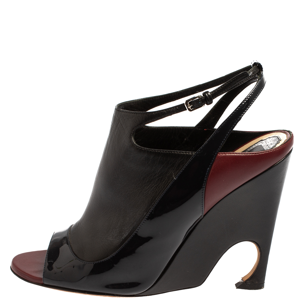 

Dior Tricolor Patent Leather And Leather Wedge Slingback Sandals Size, Black