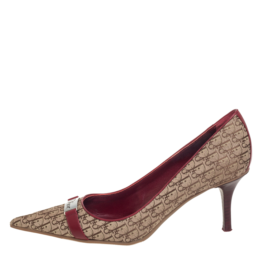 

Dior Beige Canvas And Leather Logo Trim Pointed Toe Pumps Size