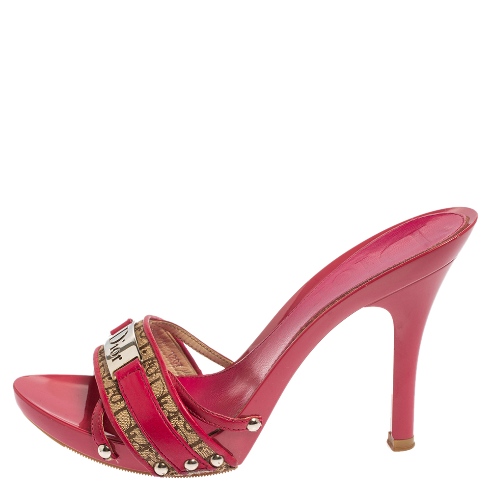 

Dior Pink/Beige Leather And Canvas Mules Sandals Size