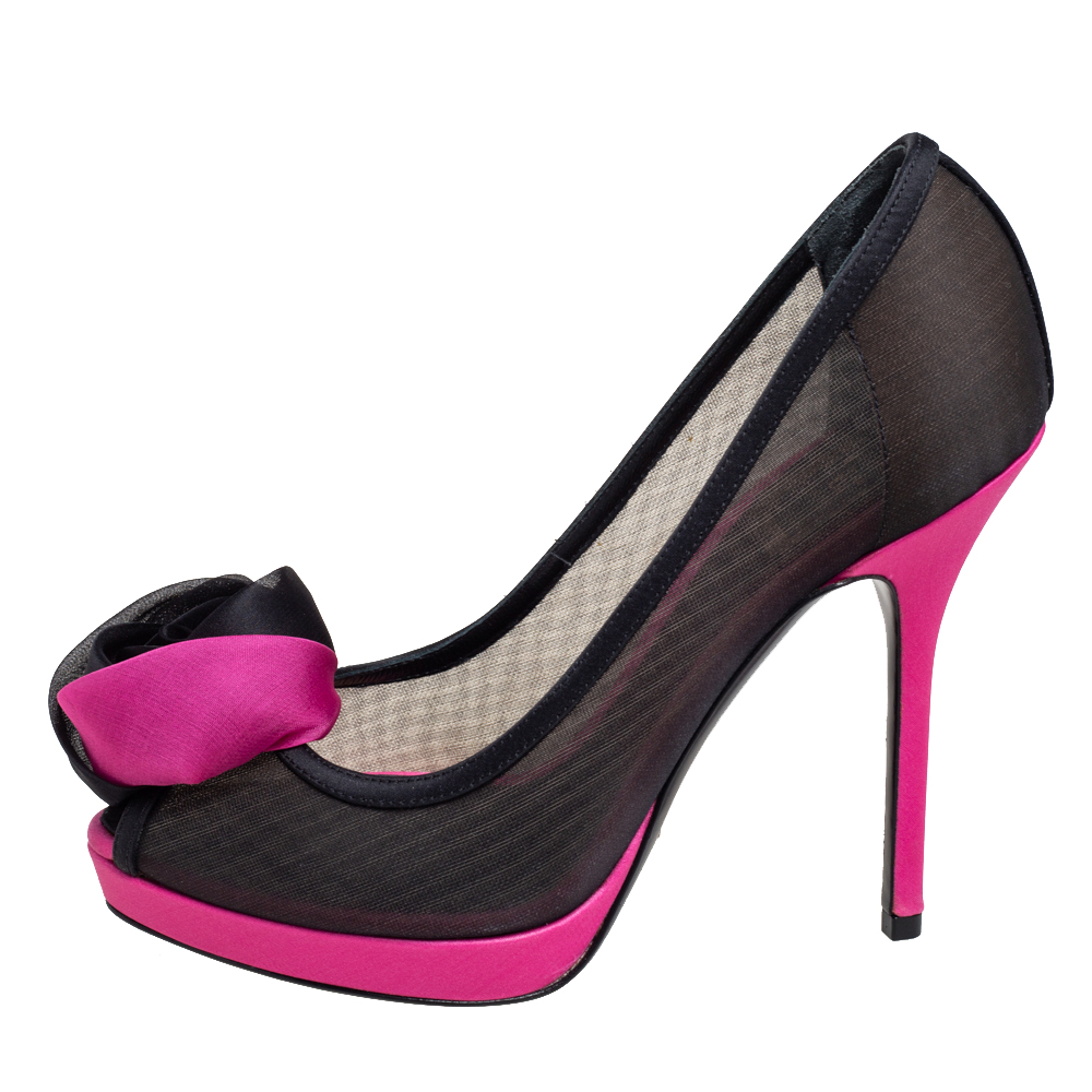 

Dior Black/Pink Mesh Rose Detail Peep Toe Pumps Size