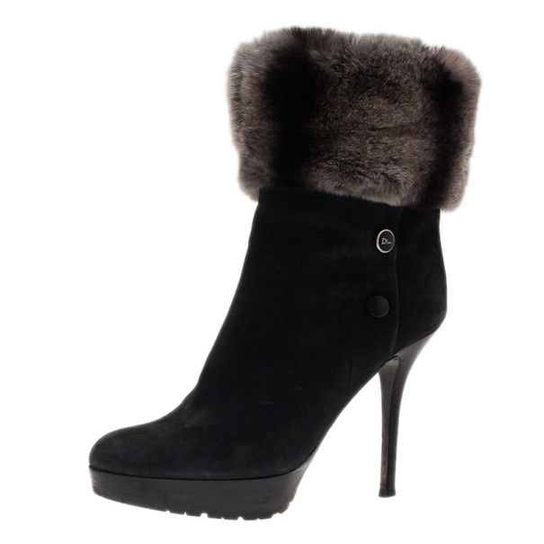 dior fur boots