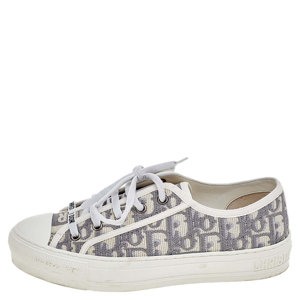 

Dior White/Grey Oblique Embroidered Fabric Motif Walk'n'Dior Low Top Sneakers Size