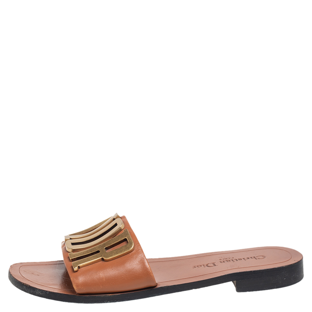 

Dior Brown Leather Revolution Logo Slide Sandals Size