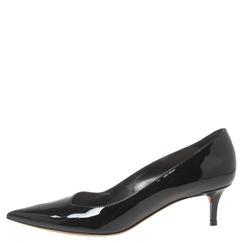 

Dior Black Patent Leather Pointed-Toe Pumps Size