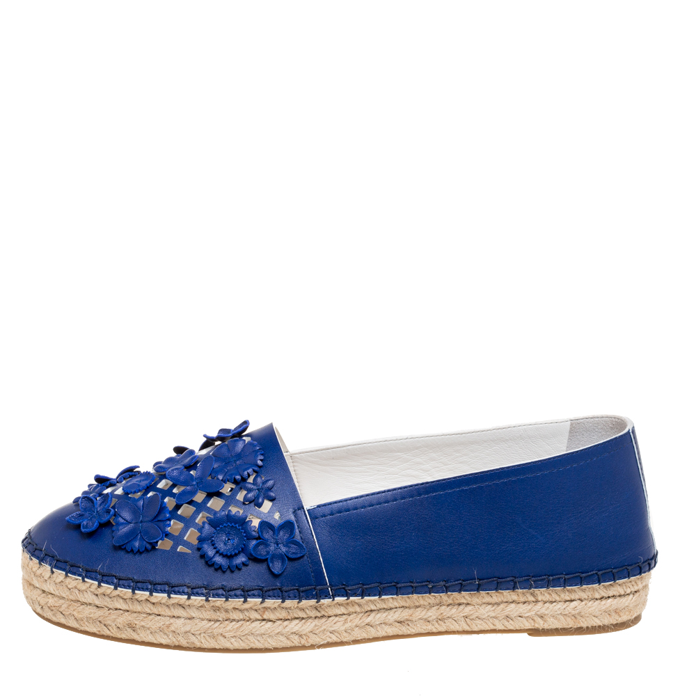 

Dior Royal Blue Leather Cut-Out Flower Applique Flat Espadrilles Size