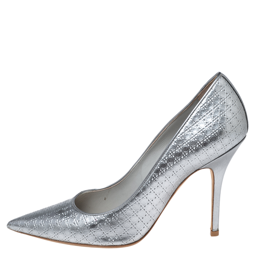 

Dior Silver Micro Cannage Leather Cherie Pointed-Toe Pumps Size