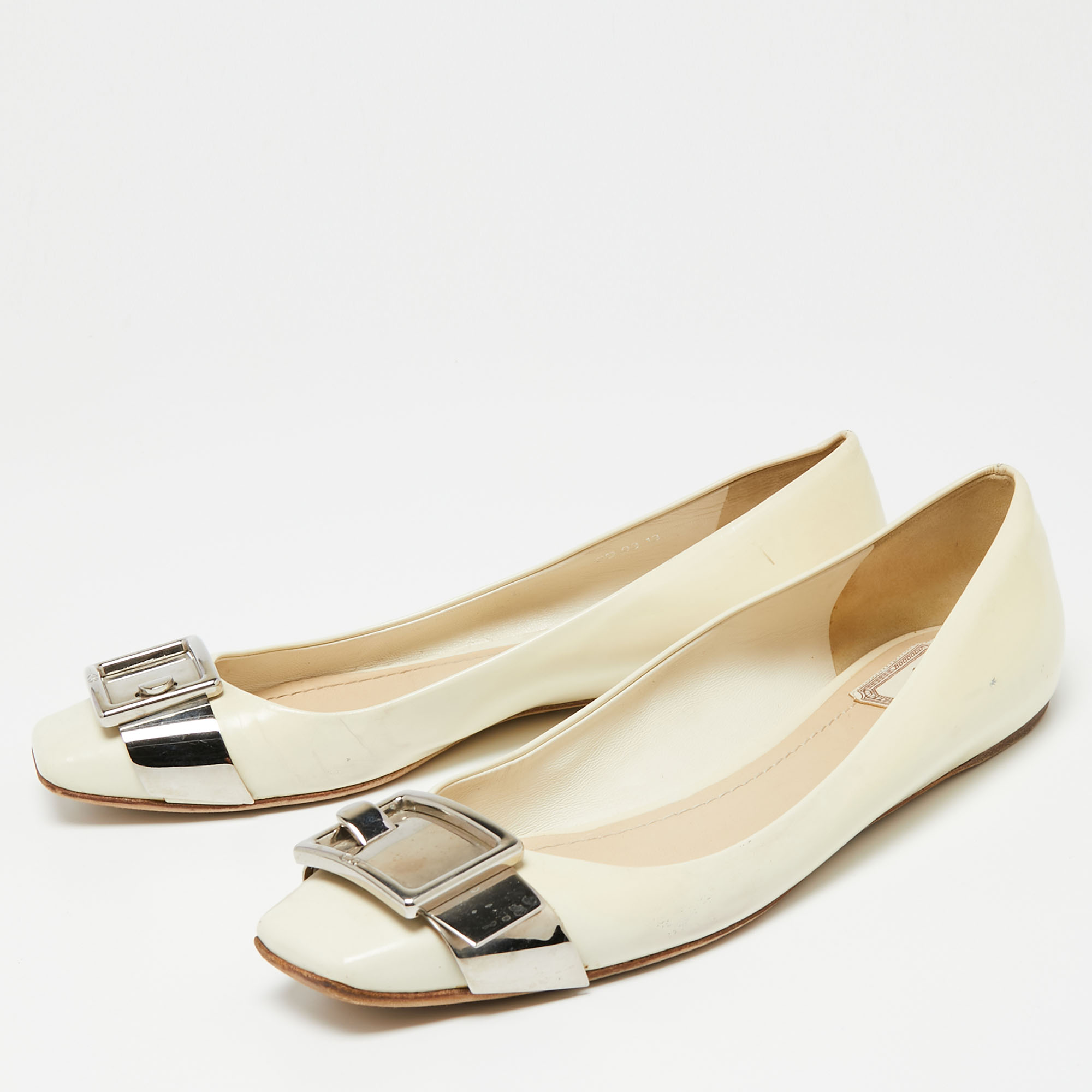 

Dior Cream Patent Leather Metal Buckle Ballet Flats Size, White